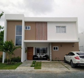 Cheerful 3 bedroom villa near Downtown Punta Cana